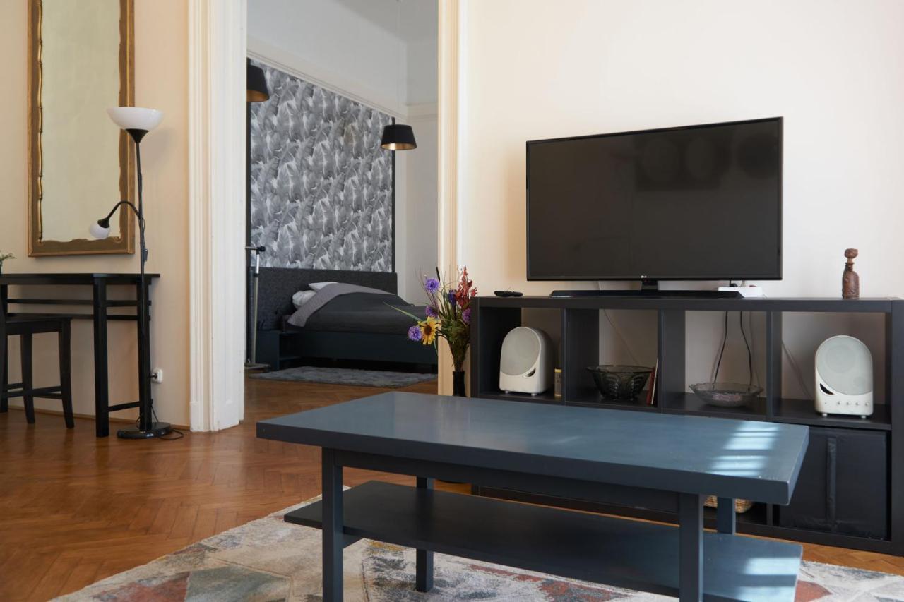 Ili Apartment بودابست المظهر الخارجي الصورة